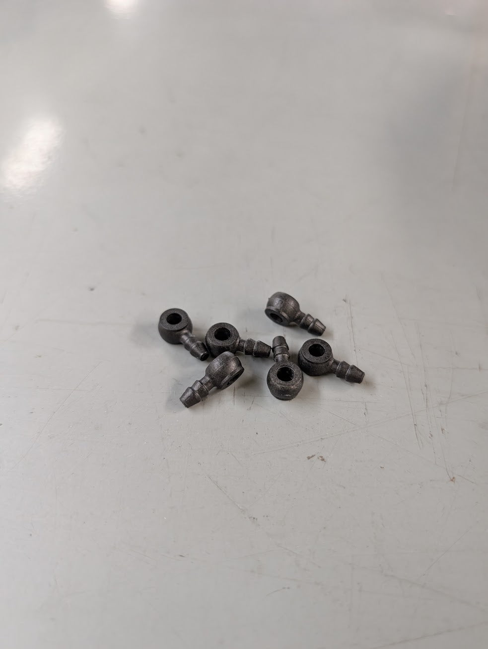 Plastic fuel inlet fitting for JW12 Carburetor (1)